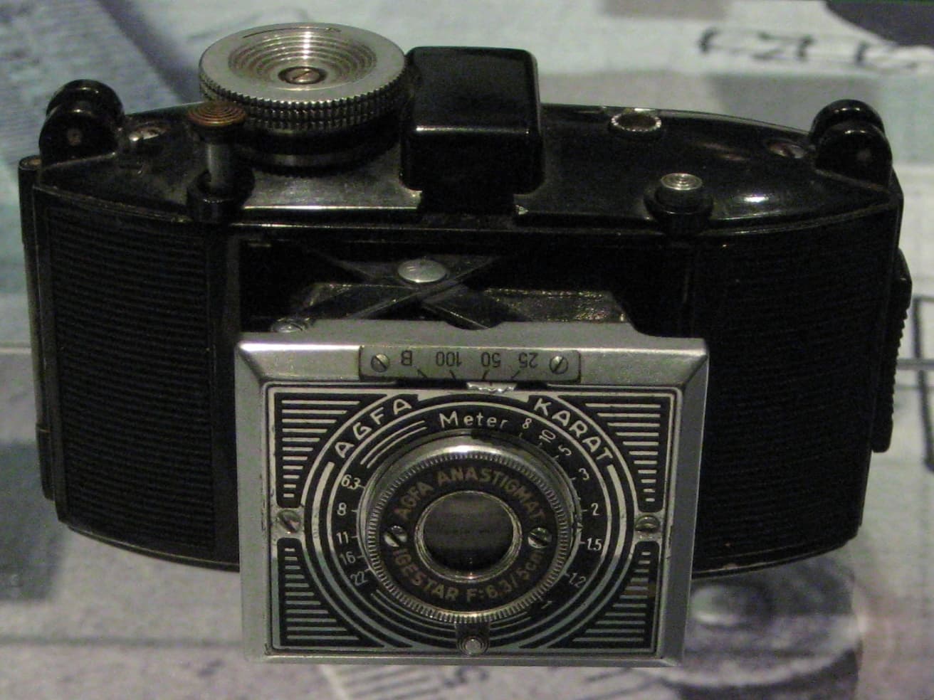 Agfa Karat (1937) — compact-35mm film camera