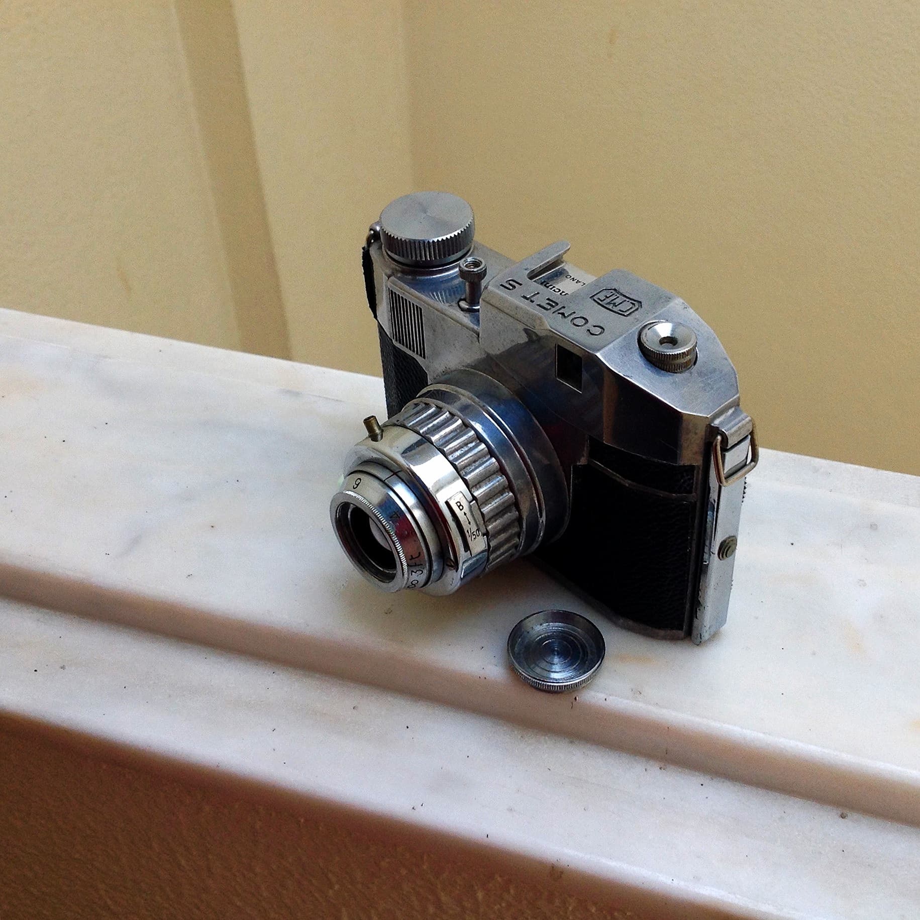 Bencini Comet S (1953) — compact-35mm film camera