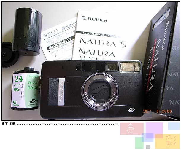 Fuji Natura Black (2007) — compact-35mm film camera