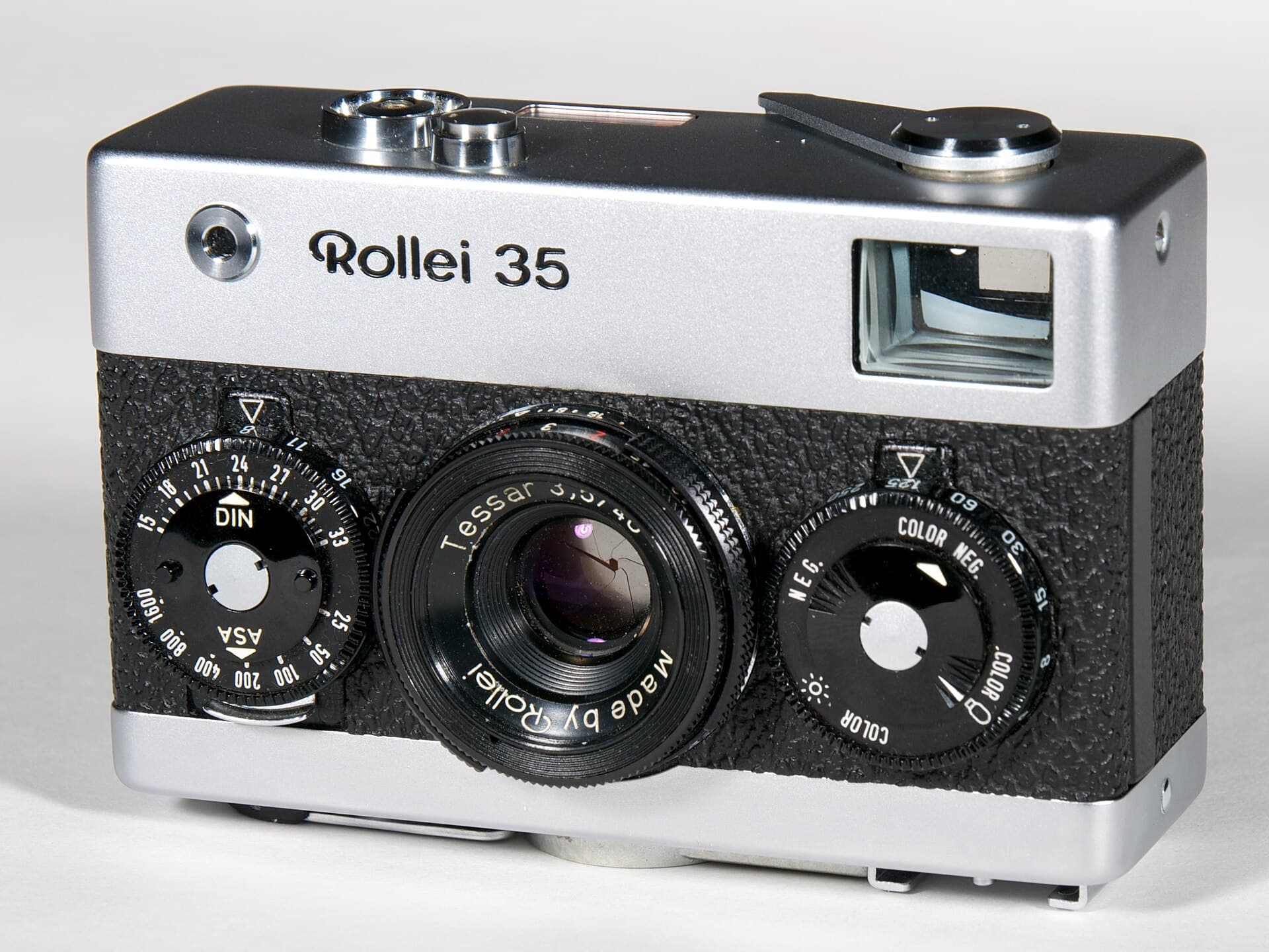 Rollei 35 (1966) — compact-35mm film camera