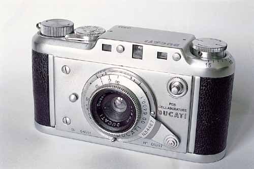 Ducati Sogno (1947) — half-frame film camera