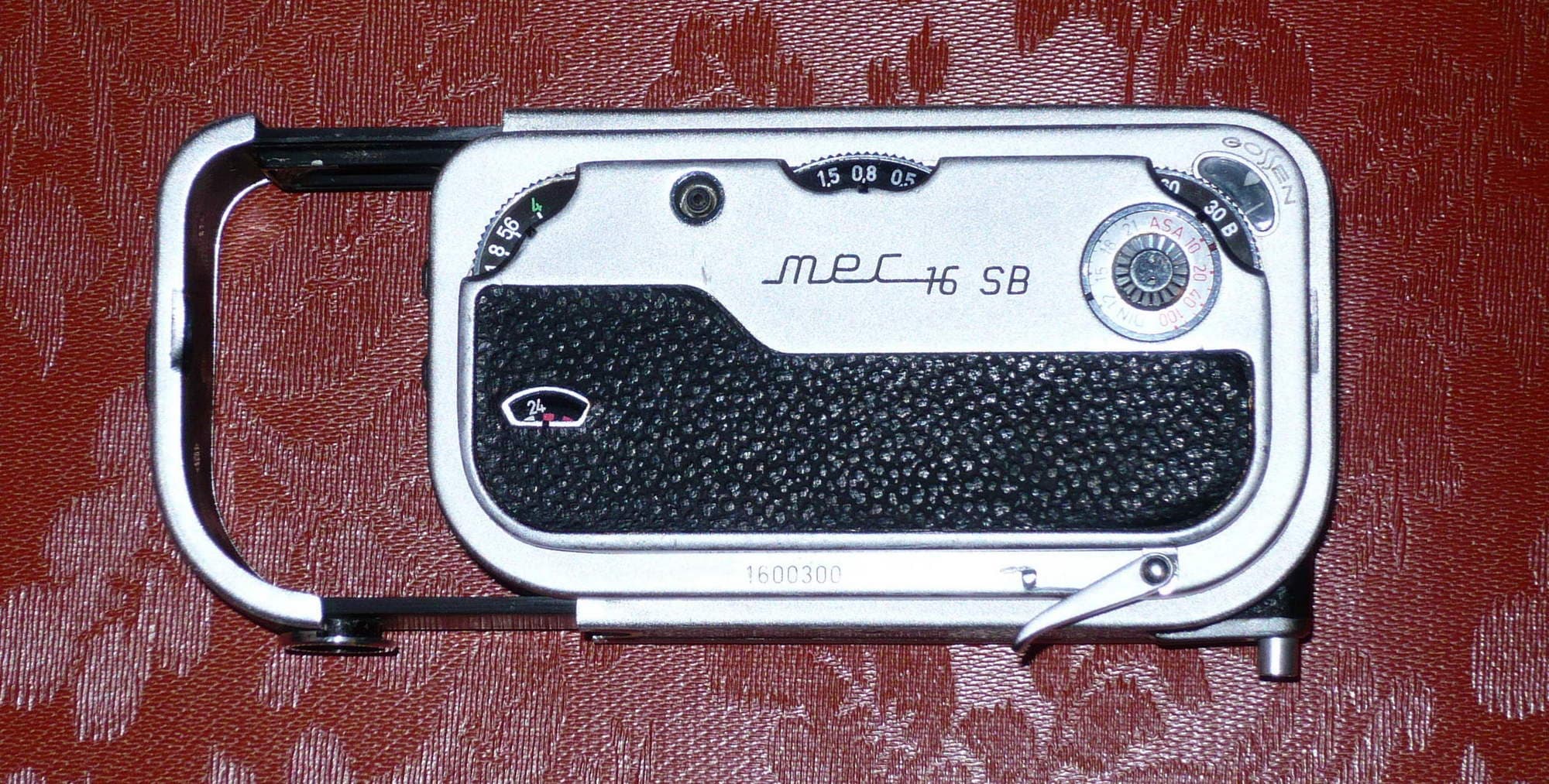 Feinmess Mec 16 (1958) — half-frame film camera