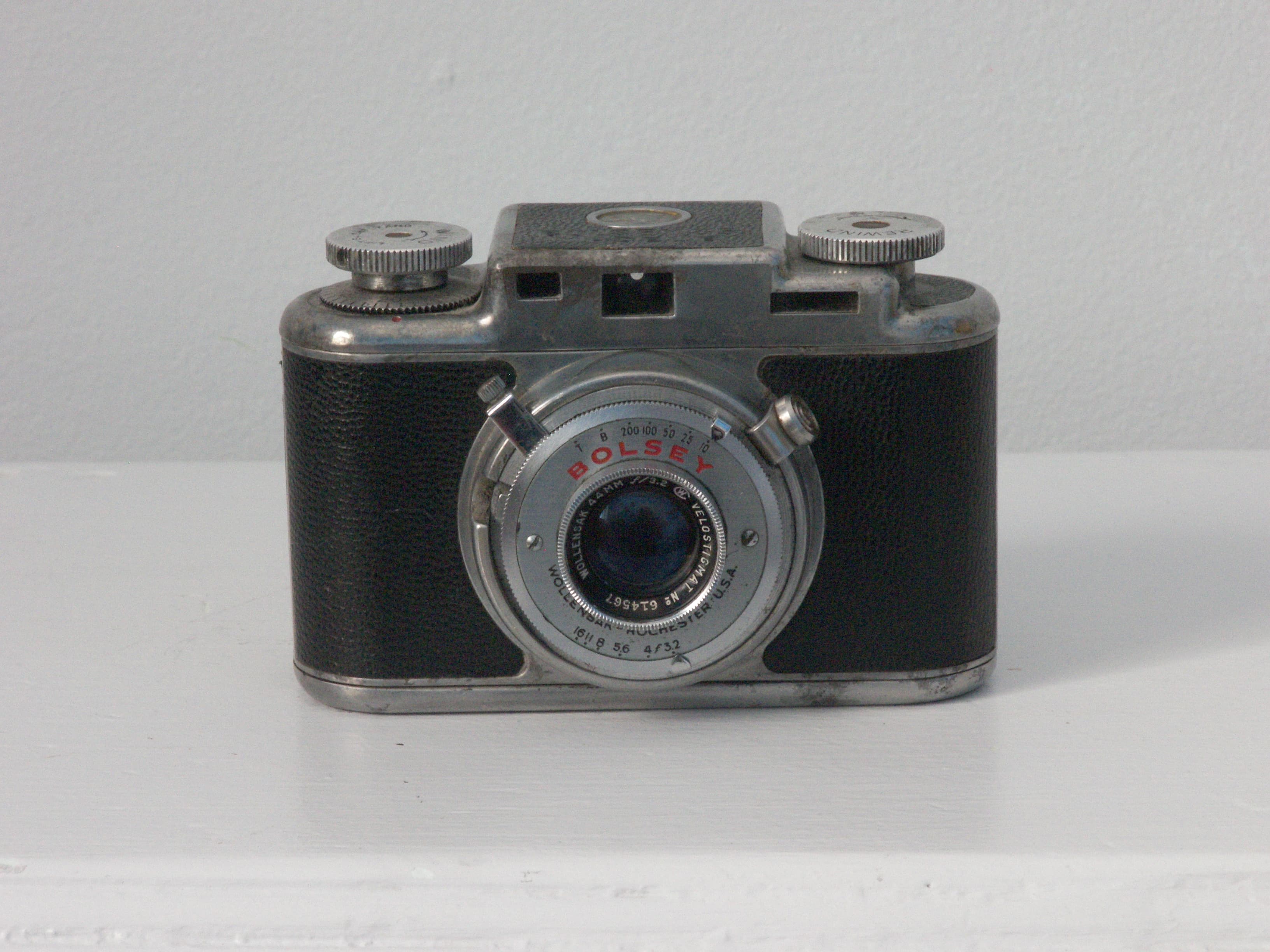 Bolsey B (1947) — rangefinder-35mm film camera