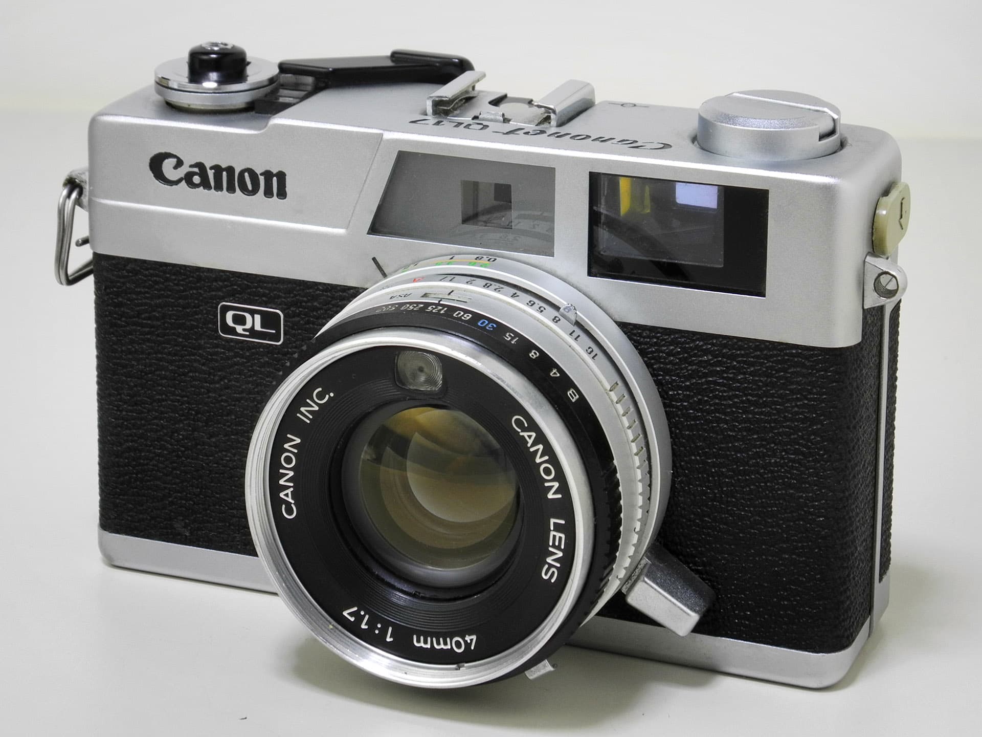 Canon Canonet QL17 (1965) — rangefinder-35mm film camera