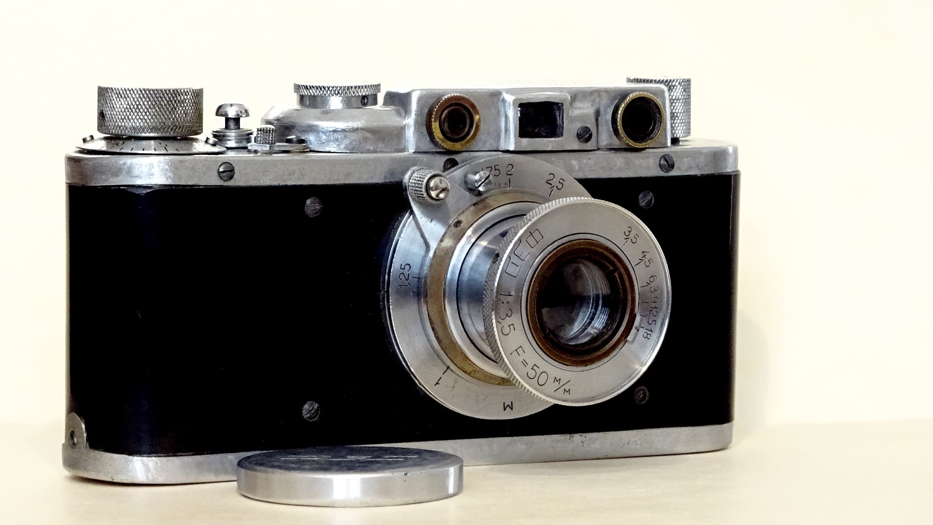 FED FED-1 (1934) — rangefinder-35mm film camera