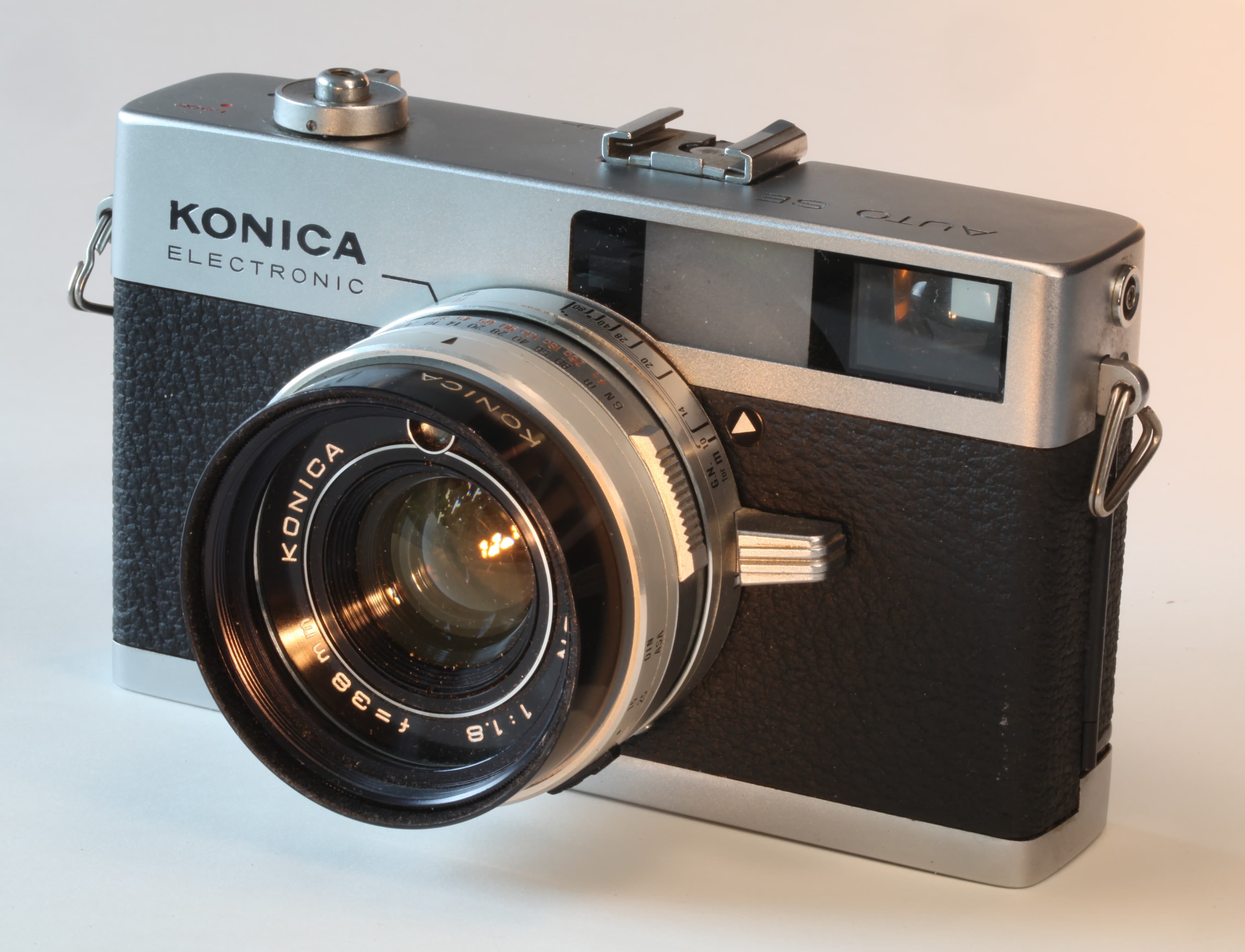 Konica Auto SE (1965) — rangefinder-35mm film camera