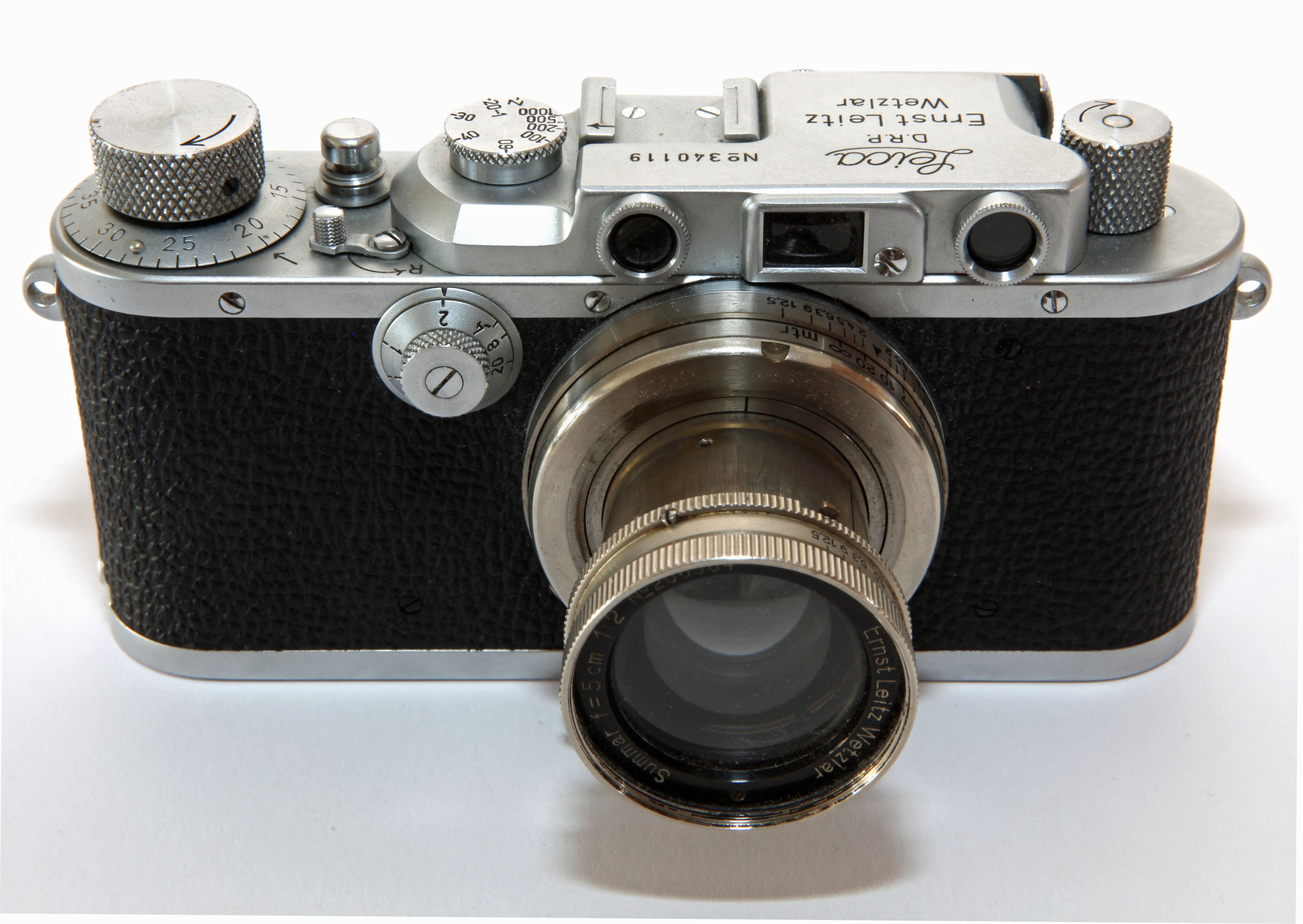 Leica IIIa (1935) — rangefinder-35mm film camera