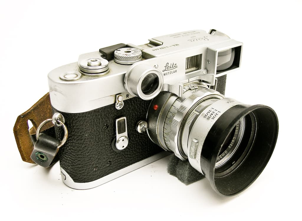 Leica M4 (1967) — rangefinder-35mm film camera