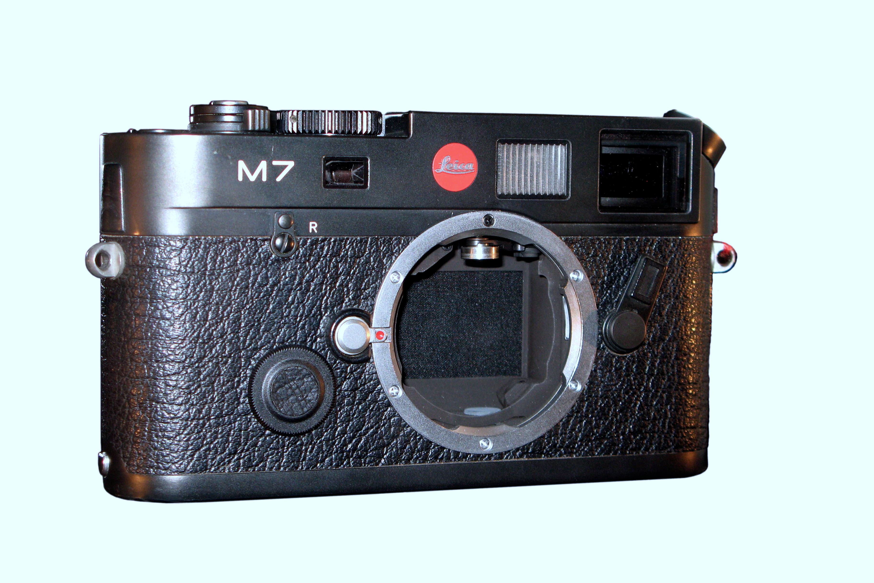 Leica M7 (2002) — rangefinder-35mm film camera