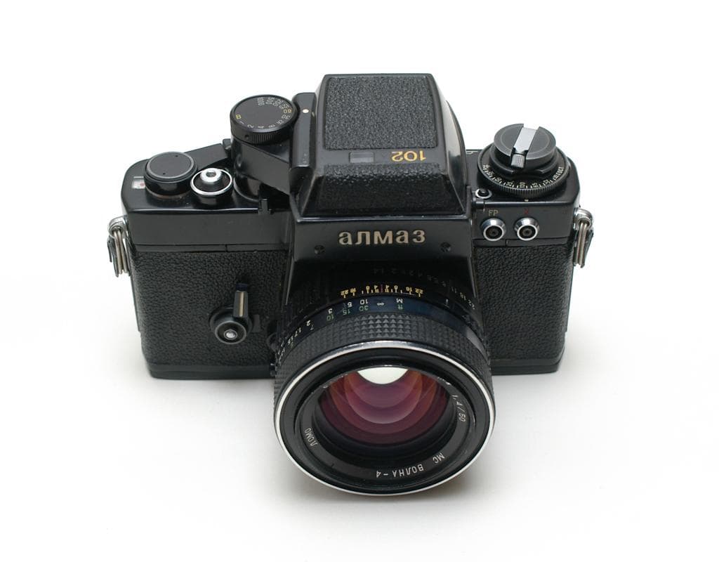 LOMO Almaz-102 (1983) — slr-35mm film camera