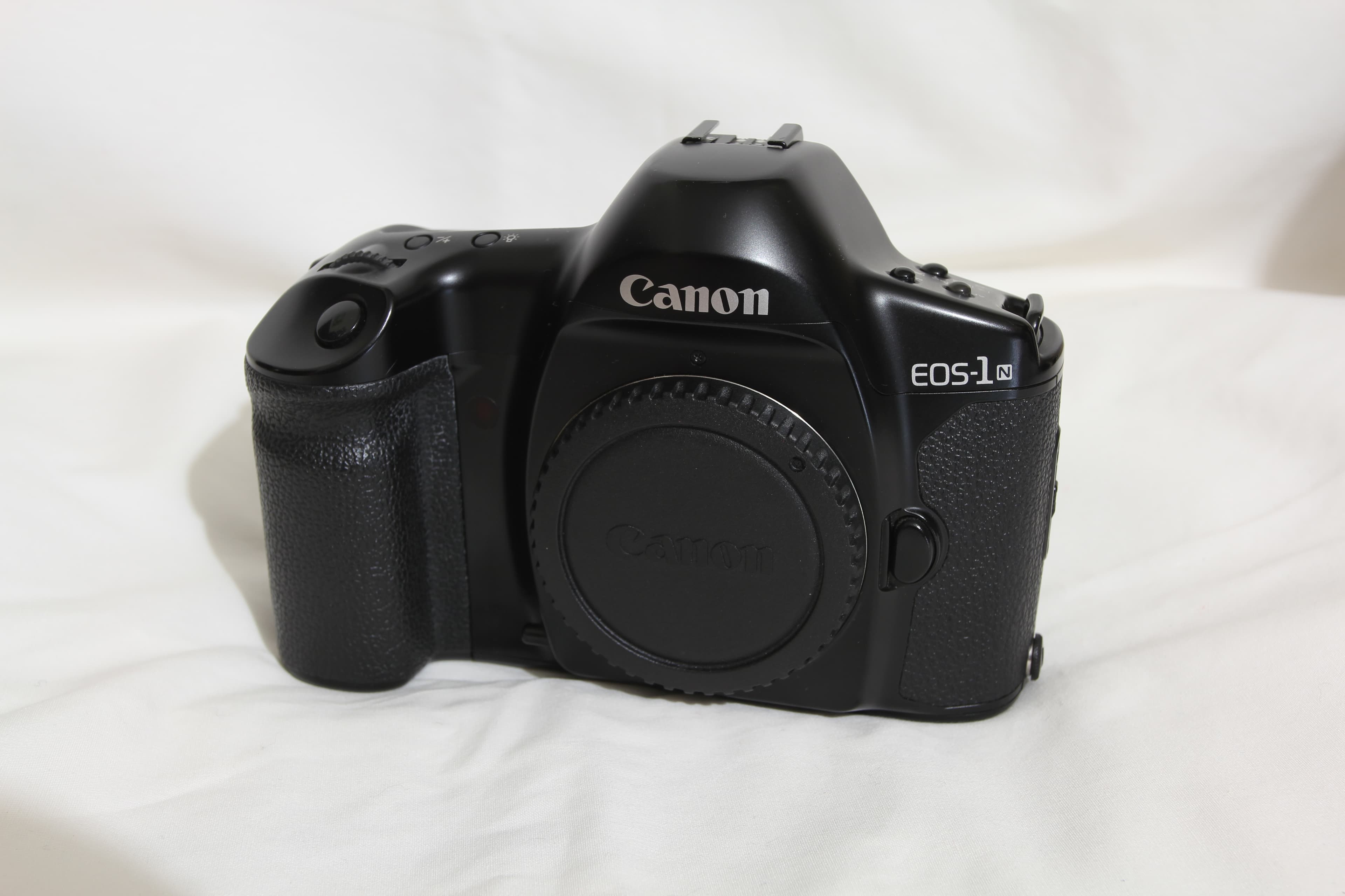 Canon EOS-1N (1994) — slr-35mm film camera