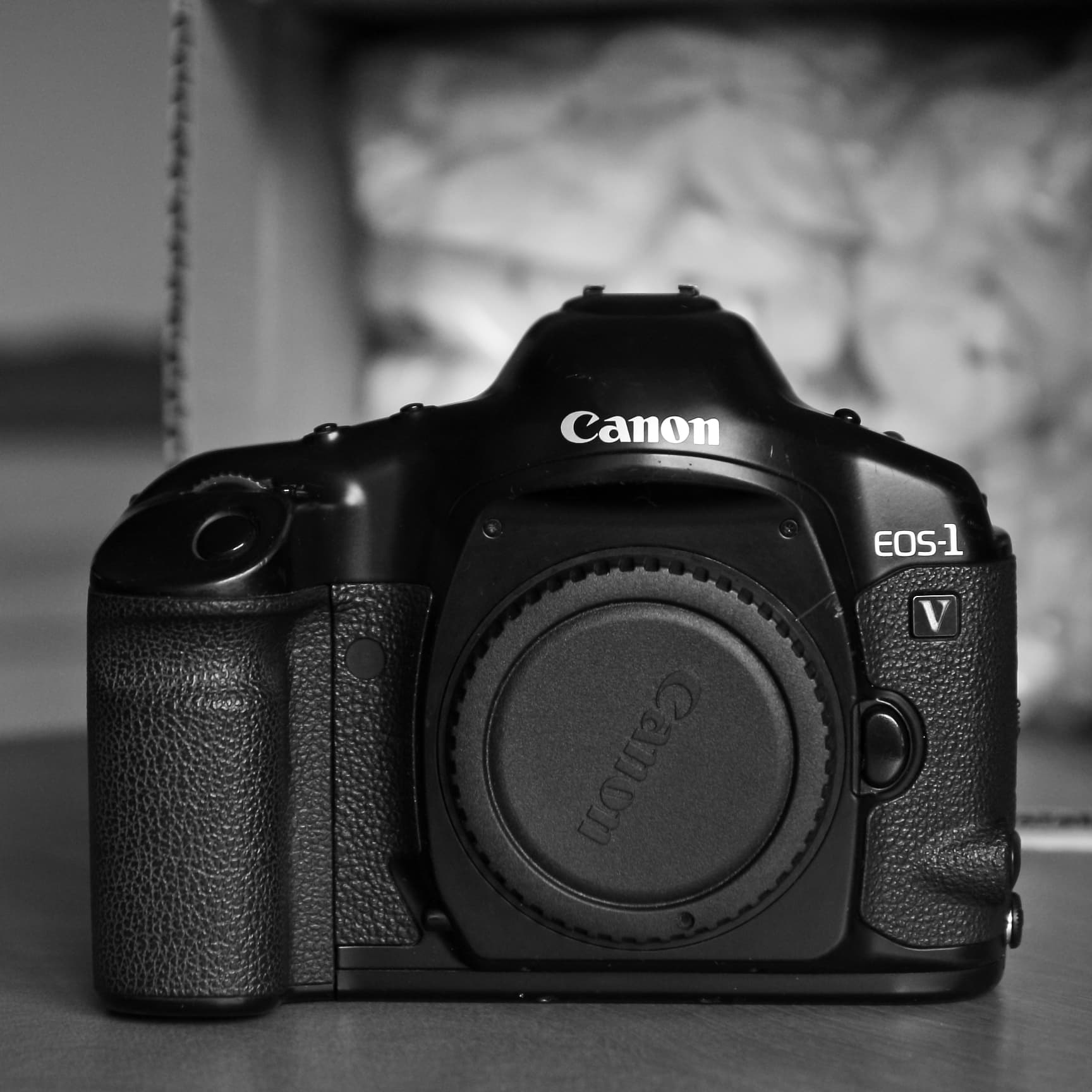 Canon EOS-1V (2000) — slr-35mm film camera