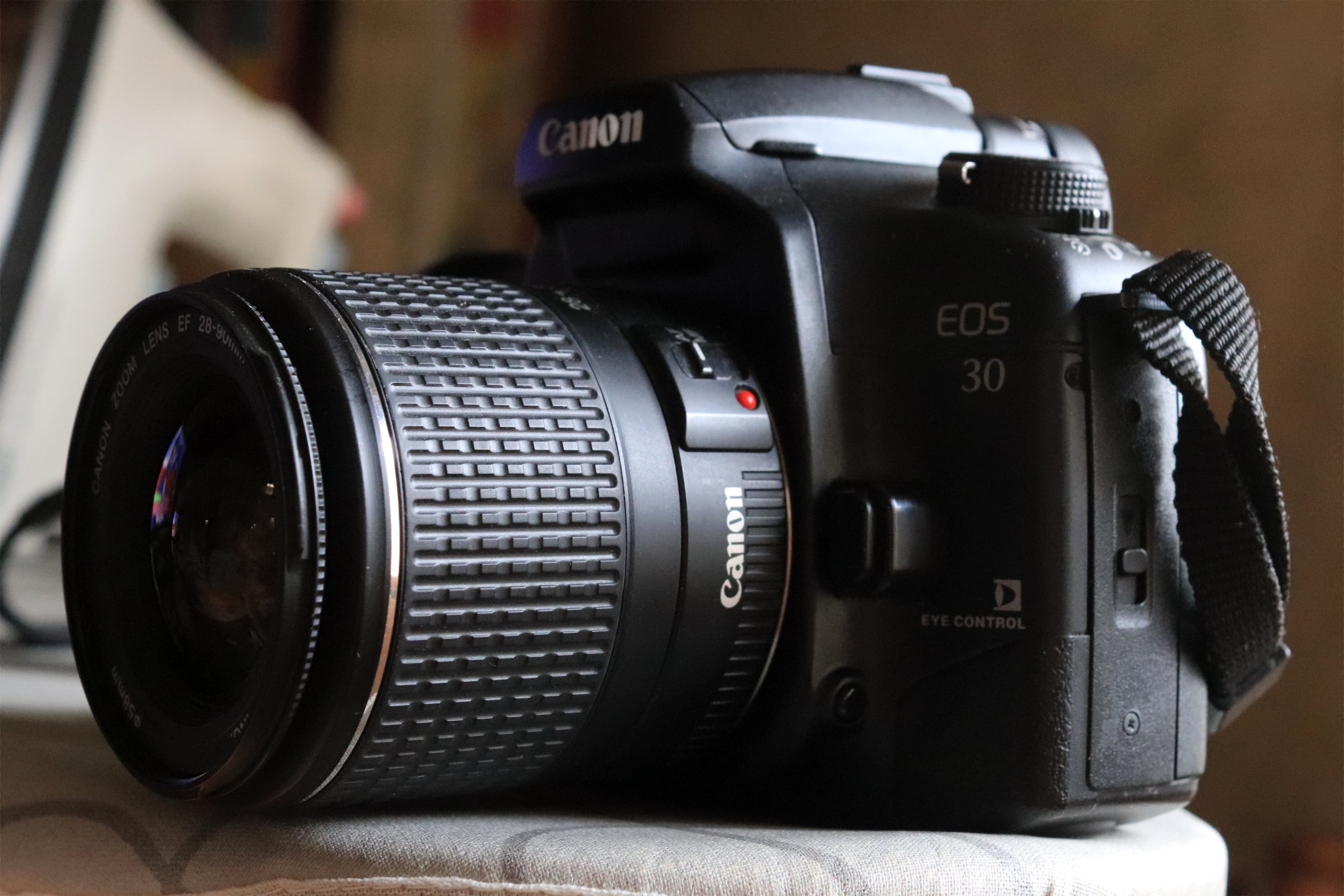 Canon EOS Elan 7 (2000) — slr-35mm film camera
