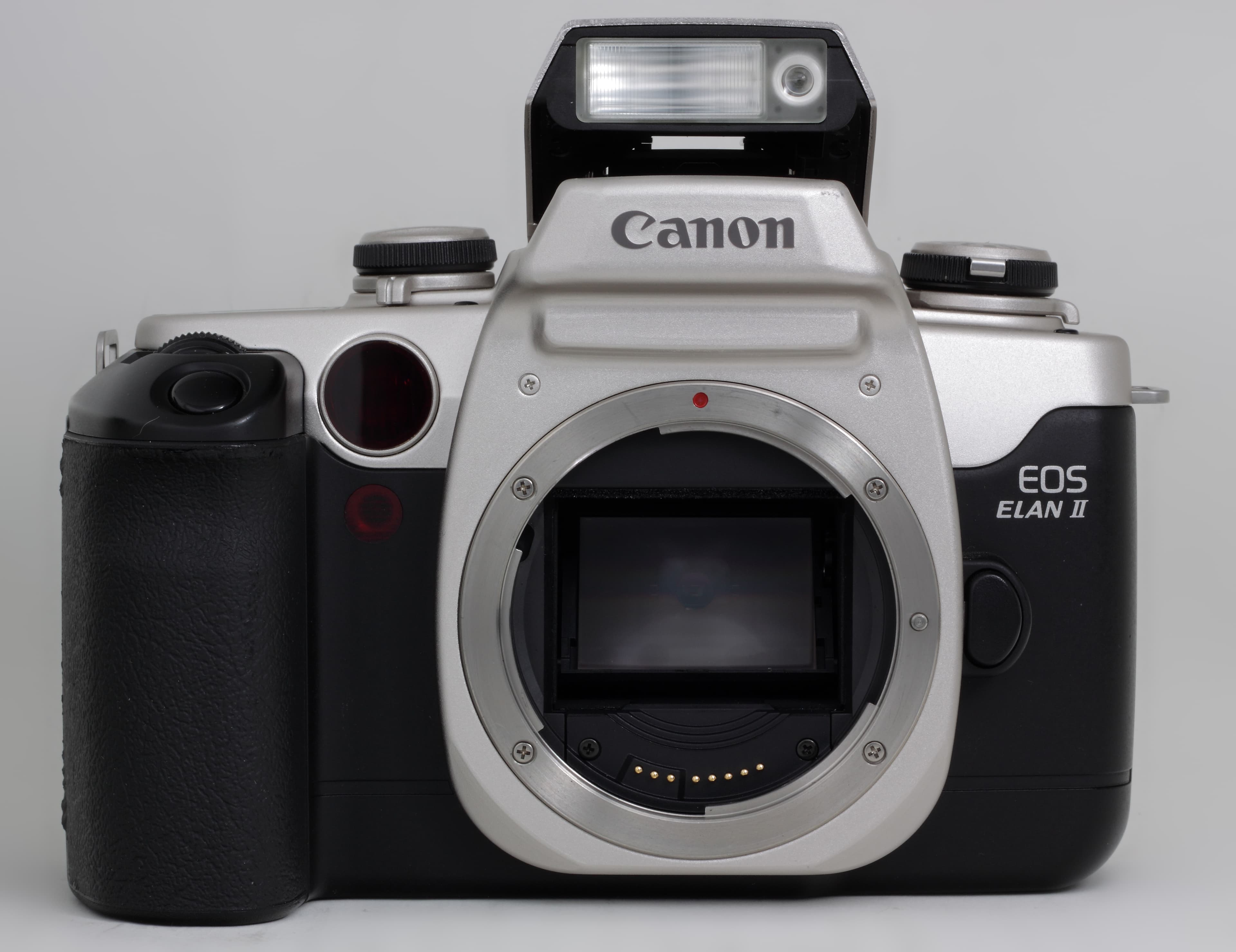 Canon EOS Elan II (1995) — slr-35mm film camera