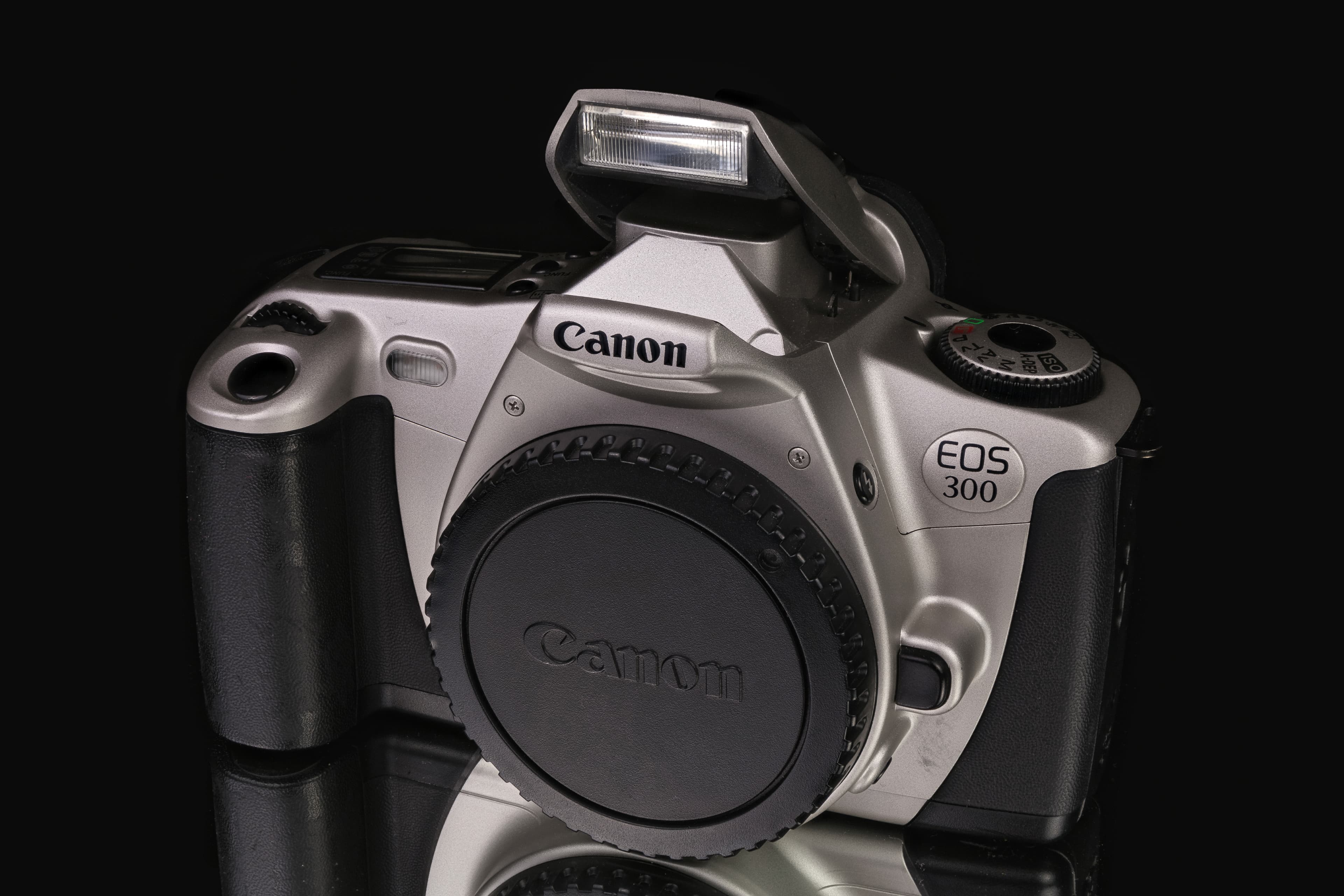Canon EOS Rebel 2000 (1999) — slr-35mm film camera