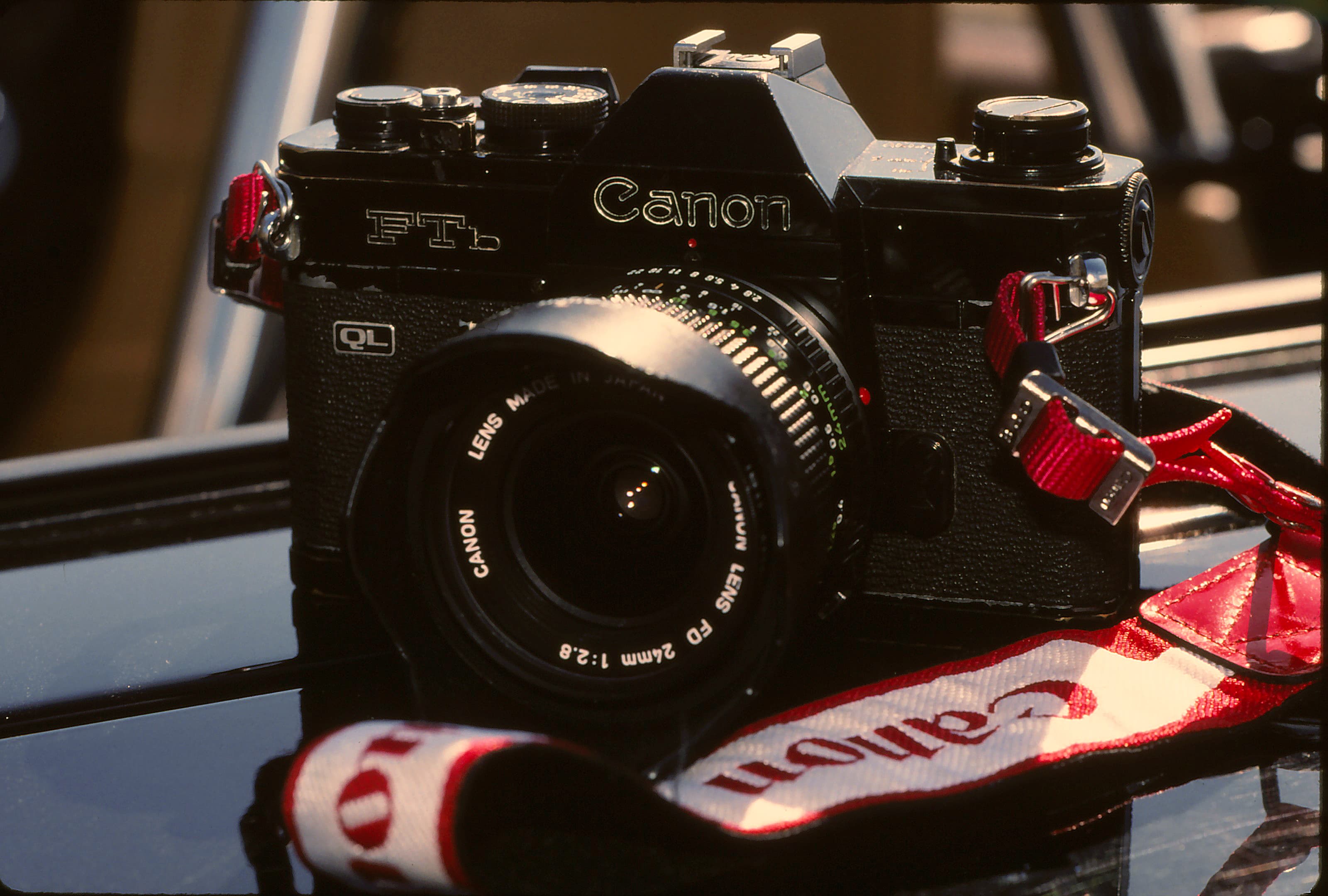Canon FTb-N (1973) — slr-35mm film camera