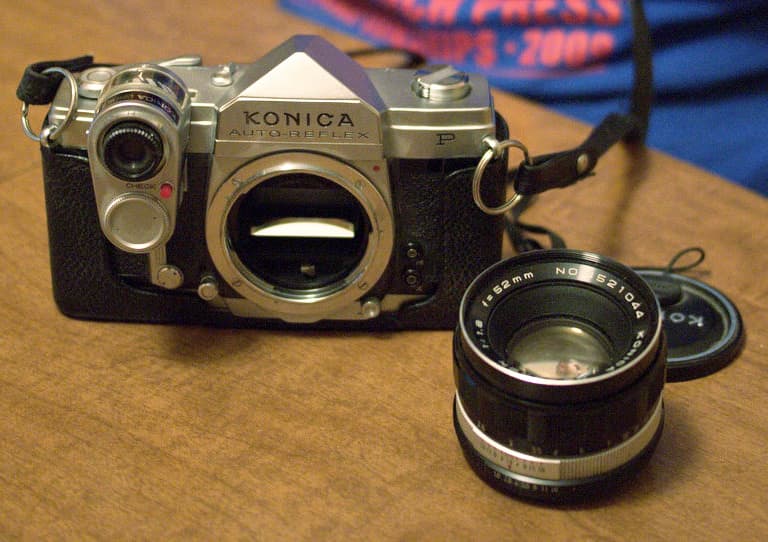 Konica Autoreflex P (1968) — slr-35mm film camera