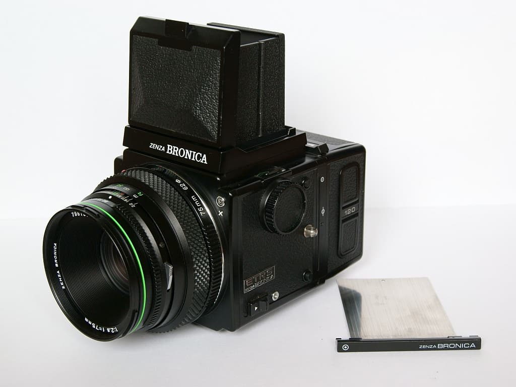 Bronica ETR-S (1979) — slr-medium-format film camera