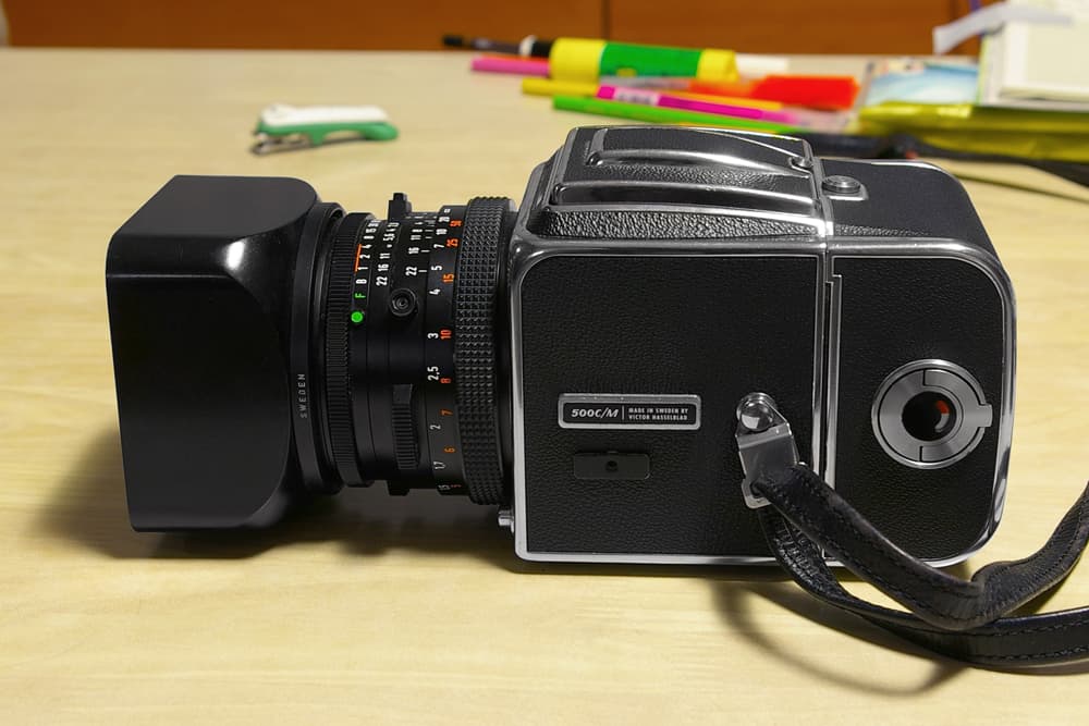 Hasselblad 500C/M (1970) — slr-medium-format film camera