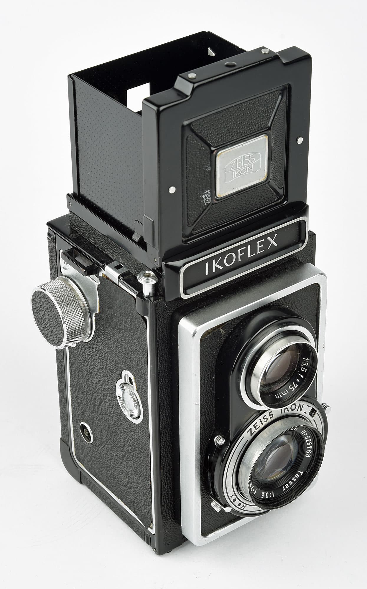 Zeiss Ikon Ikoflex (1934) — tlr-medium-format film camera